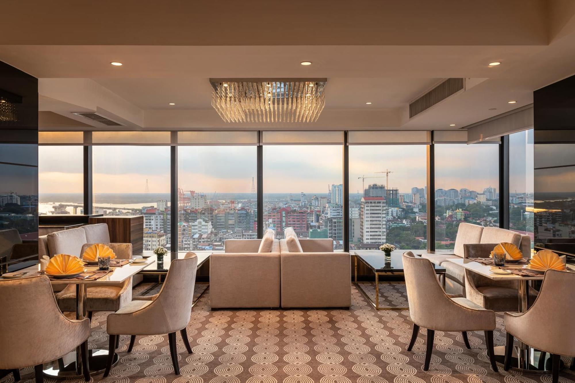 Yangon Thanlwin Hotel Dış mekan fotoğraf